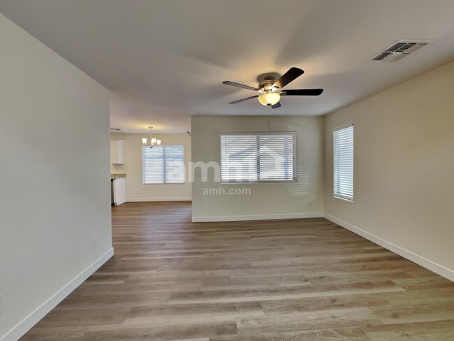 Foto del edificio - 1286 N 161st Ave