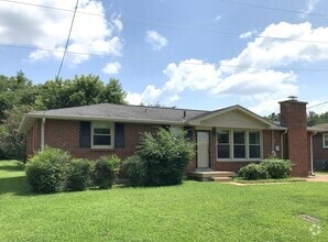 Building Photo - 452 Capri Dr