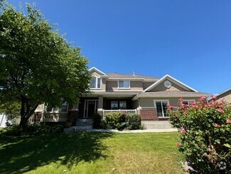 Building Photo - 873 E 2900 N