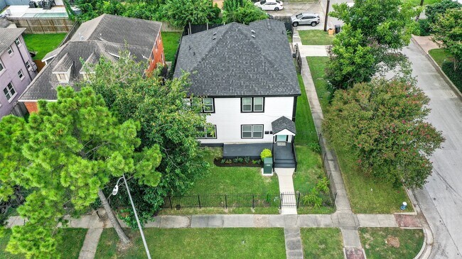 Foto del edificio - 2802 Arbor St