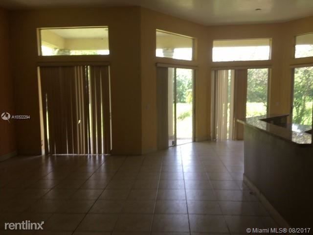 Primary Photo - 5 br, 3.5 bath House - 20951 SW 242nd St #...