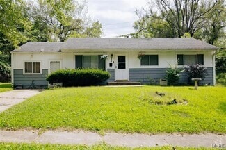 Building Photo - 1002 Hutton Pl