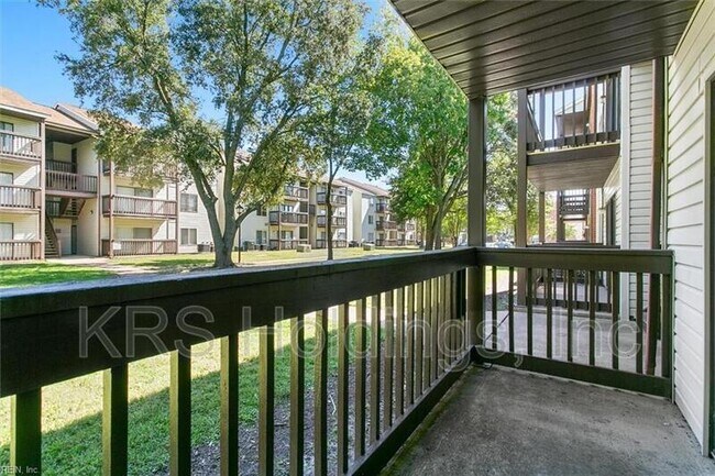 Foto del edificio - 126 Wells Ct