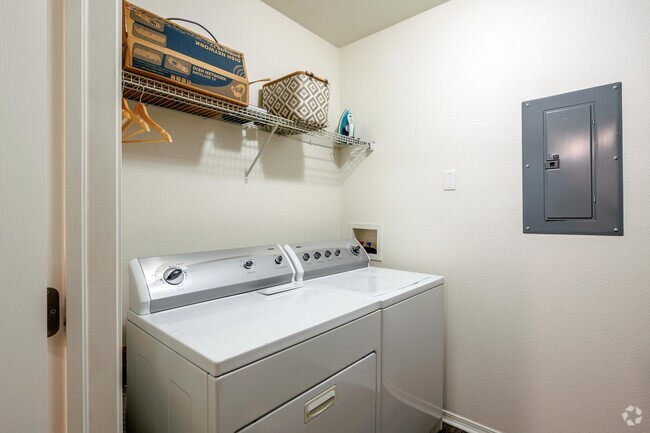 1BR, 1BA - 693SF - Sundance Apartments