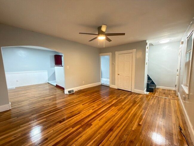 Building Photo - 47 Cedar St