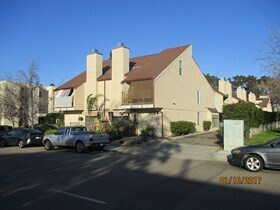 Building Photo - 5027 Guava Ave