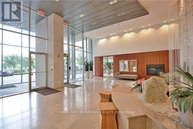 Photo du bâtiment - 225-1225 Webb Dr