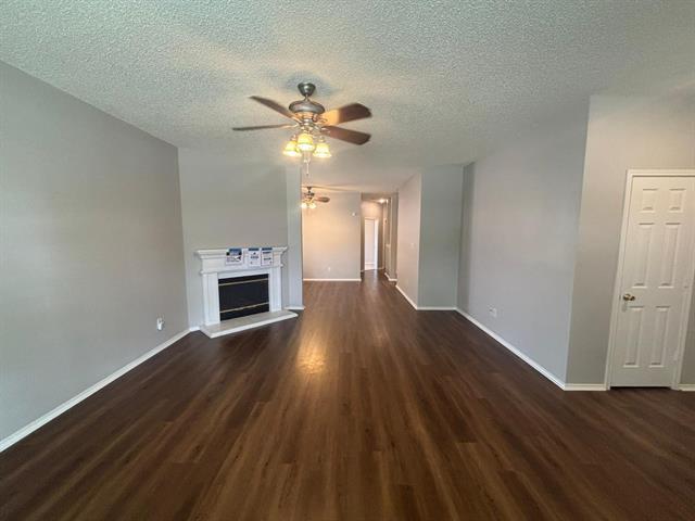 Foto del edificio - 2208 Wildwood Ln