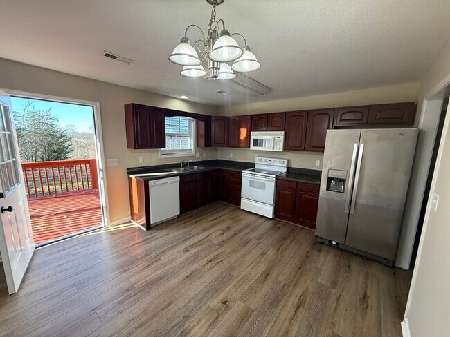 Foto del edificio - One-Level Ranch home in Halls