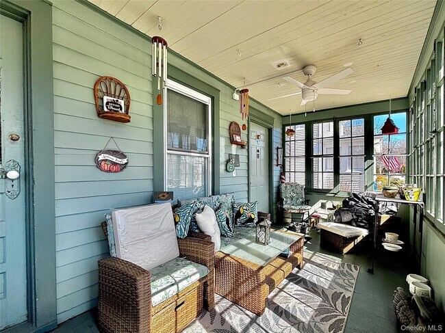 Foto del edificio - 9 Parker Ave