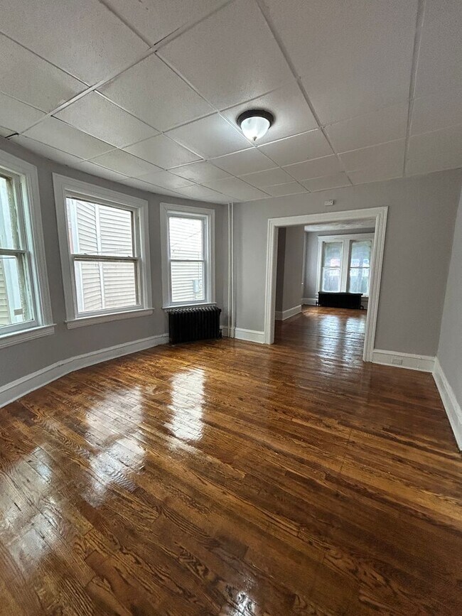 Foto del edificio - 659 Stuyvesant Ave