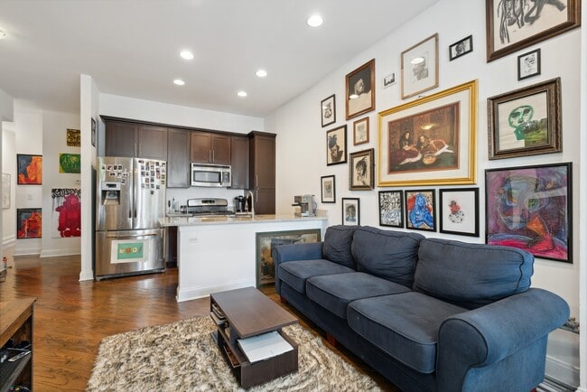 Foto del edificio - 1402 N Campbell Ave