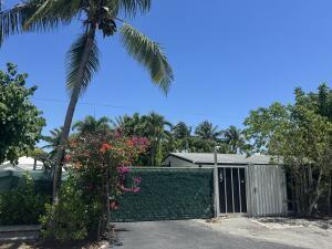 Foto principal - 387 Enfield St