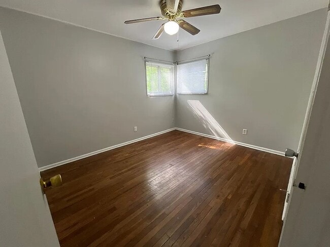 Building Photo - Billie beautiful home