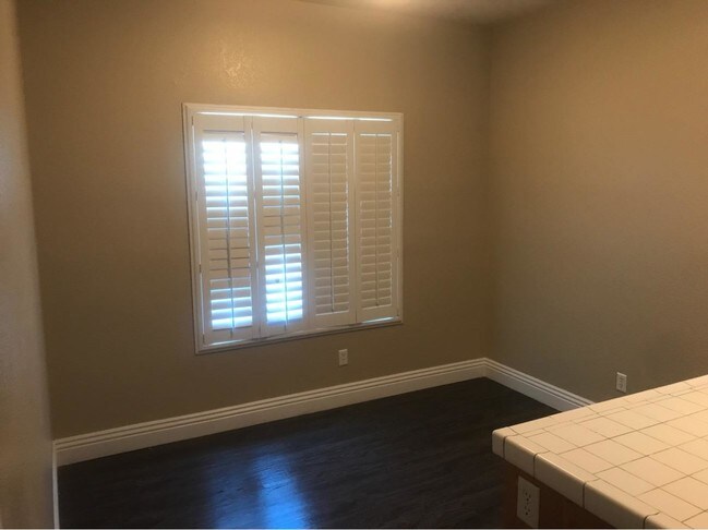 Foto del edificio - 12400 Honeybear Ln