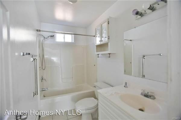 Foto del edificio - 85 Timber Hill Ln