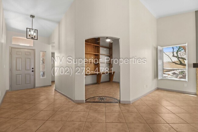 Foto del edificio - NW!! Pool!!!!  Single story!!! No Carpets!!! Cut De Sac!!! !! No HOA!!!