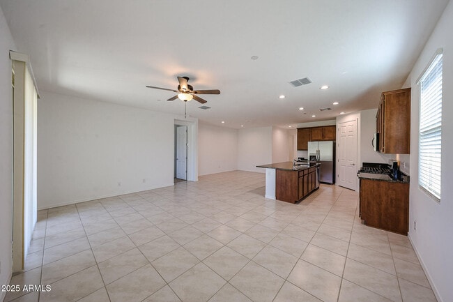 Foto del edificio - 28562 N 133rd Ln