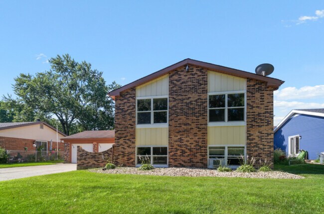 Foto del edificio - 627 Chardonnay Ln