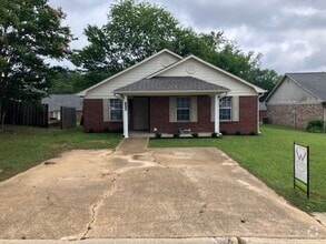 Building Photo - 3546 Crestview Rd