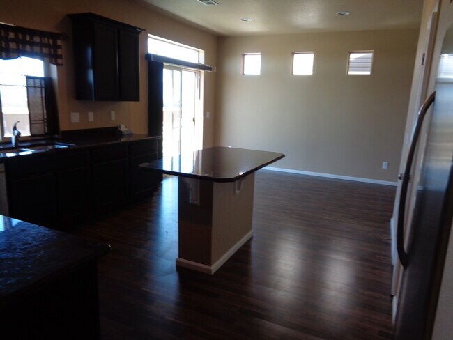 Foto del edificio - BANNING LEWIS TWO STORY WITH CENTRAL AC & ...