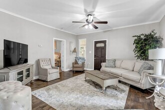 Building Photo - 4481 McLain Cir