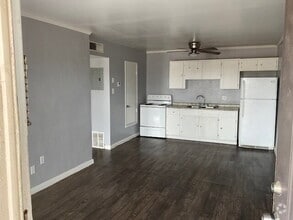 Building Photo - 806 McCauley Blvd