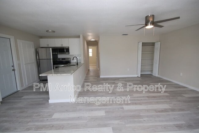 Foto del edificio - 671 Allegheny Dr