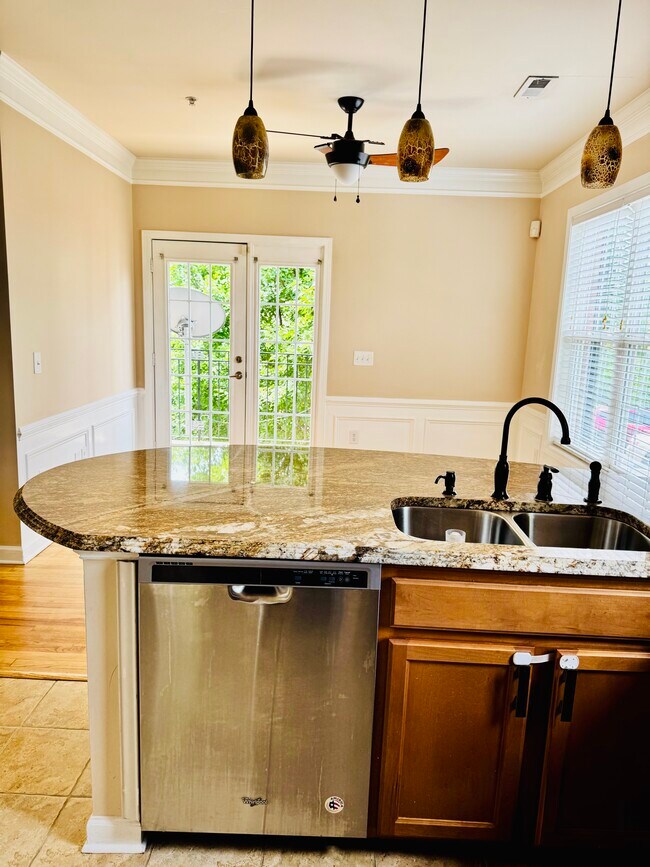 Building Photo - 2092 Ayrsley Town Blvd