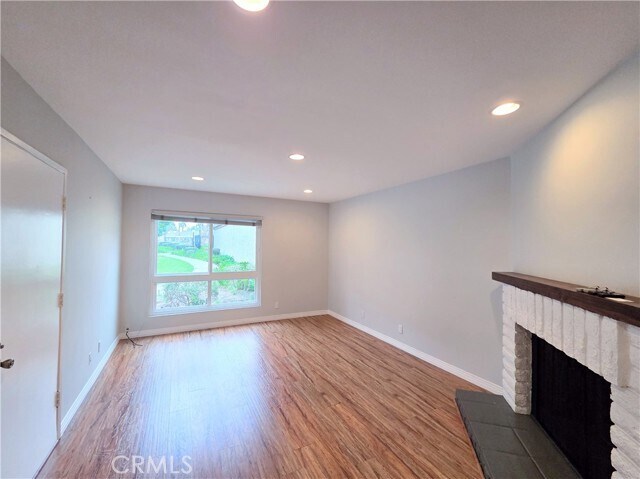 Foto del edificio - 3701 Country Club Dr