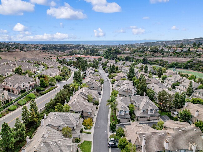 Foto del edificio - 30 Stoney Pointe