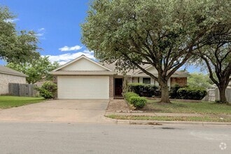 Building Photo - 1807 Timber Ridge Dr