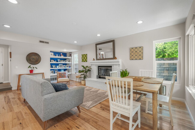 Foto del edificio - 24529 Starlight Ln