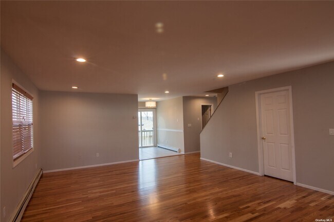 Building Photo - 117 Highland Dr