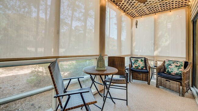 Building Photo - 159 Weehawka Way