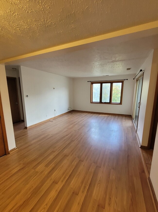 Building Photo - 134 N 36th St