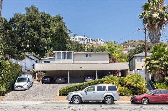 Foto del edificio - 2104 N Verdugo Rd