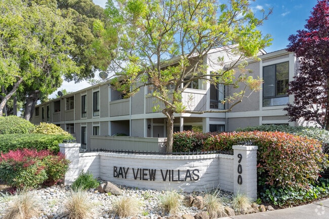 Street Sign - Bay View Villas