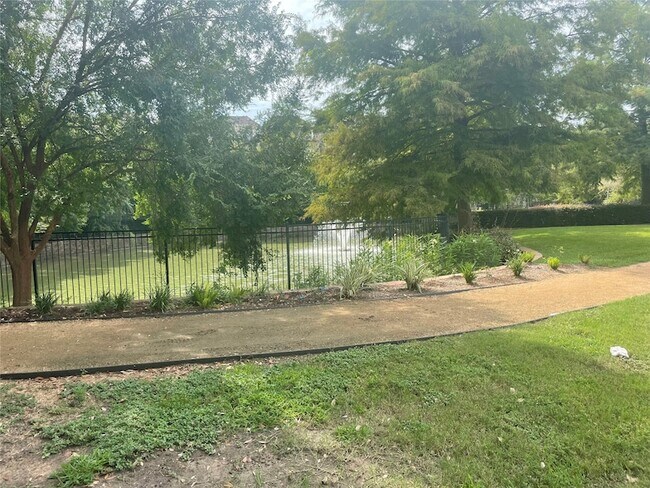 Building Photo - 191 N Timber Ridge Ct