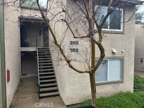 Building Photo - 2608 Avenida Del Vista