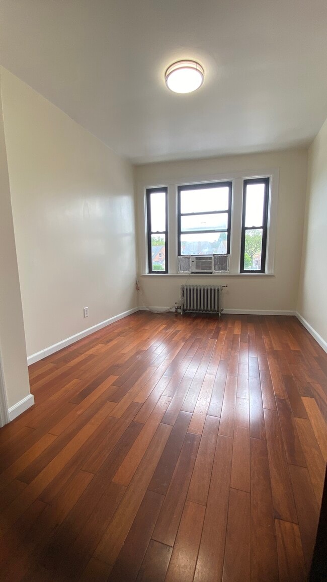 Building Photo - 6356 Woodhaven Blvd