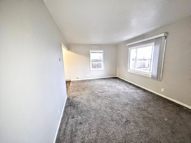 Foto del edificio - 5617 E Parkwater Ave