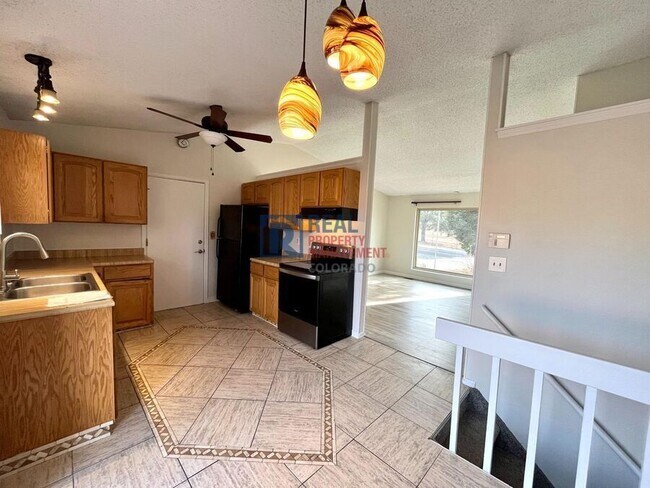 Foto del edificio - 5070 Montebello Pl