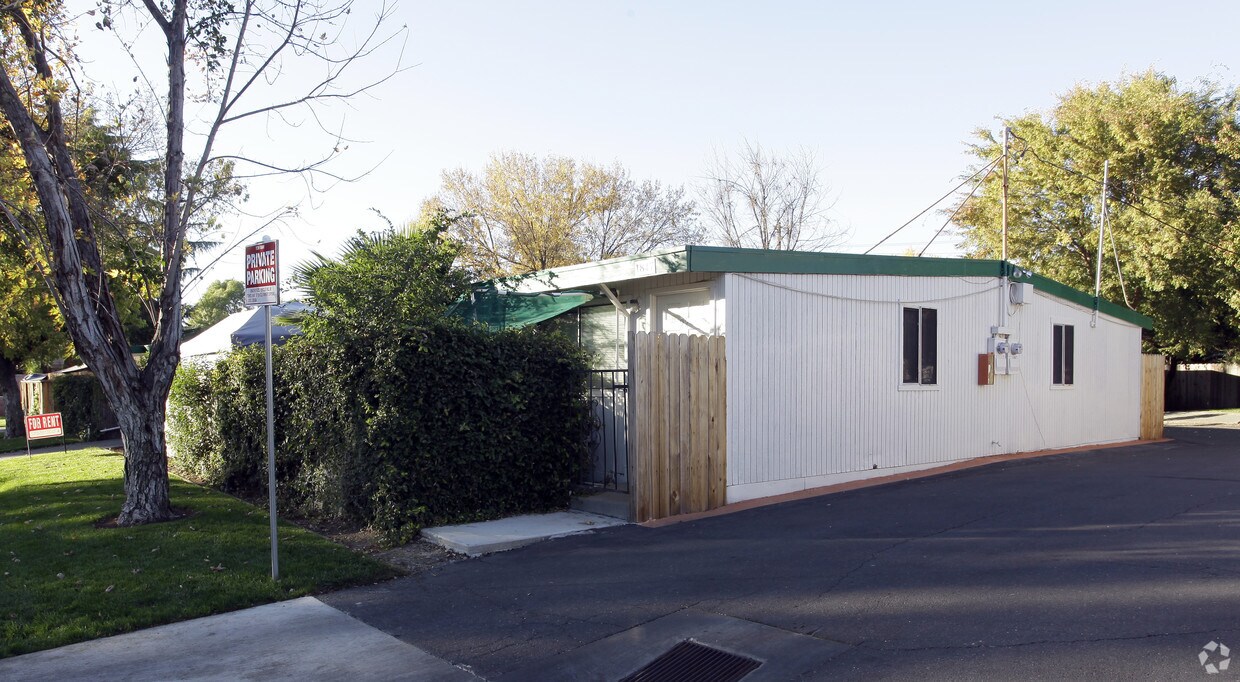 Foto del edificio - 1821-1917 8th St