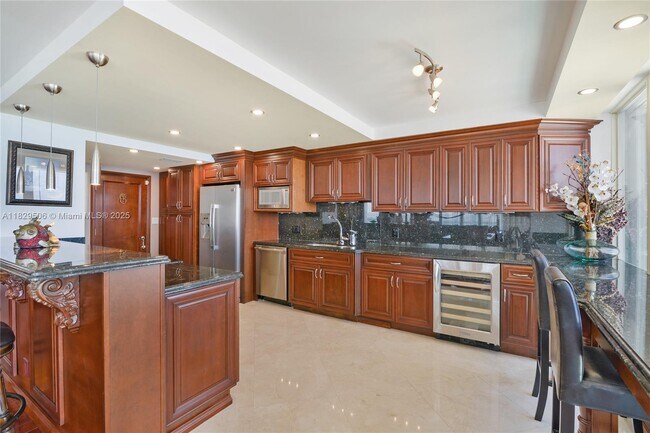 Foto del edificio - 2100 S Ocean Ln