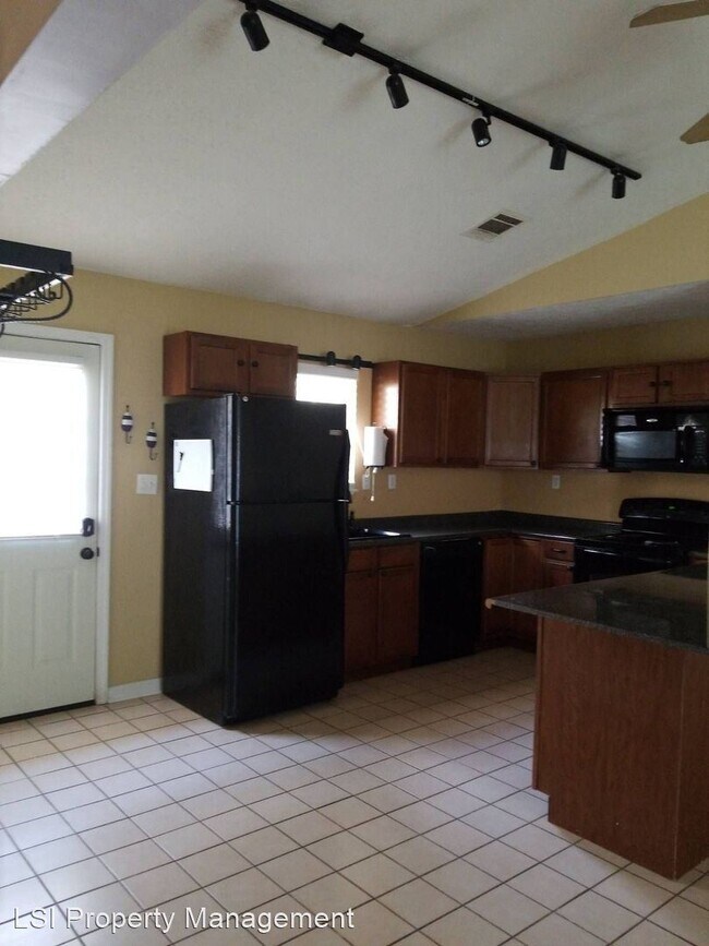 Foto del edificio - 3707 Mystic St