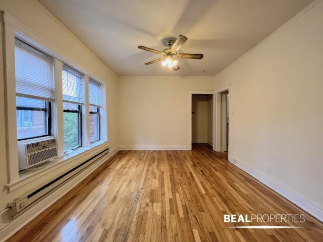 Building Photo - 1 bedroom in CHICAGO IL 60613