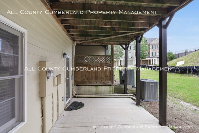 Building Photo - 6237 Shelburne Park Ln
