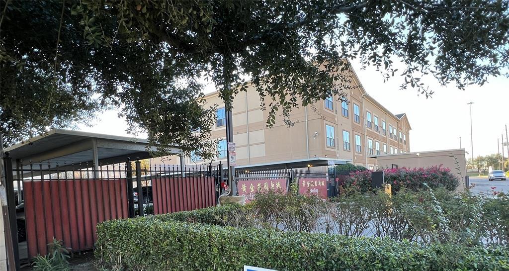 Foto principal - 6655 W Sam Houston Pkwy S