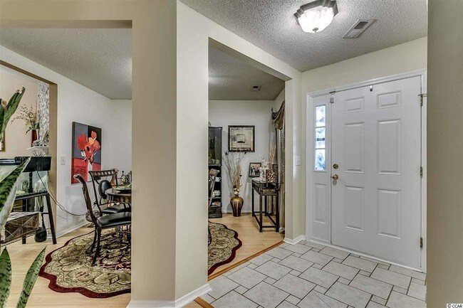 Foto del edificio - 820 Cherry Bark Ct